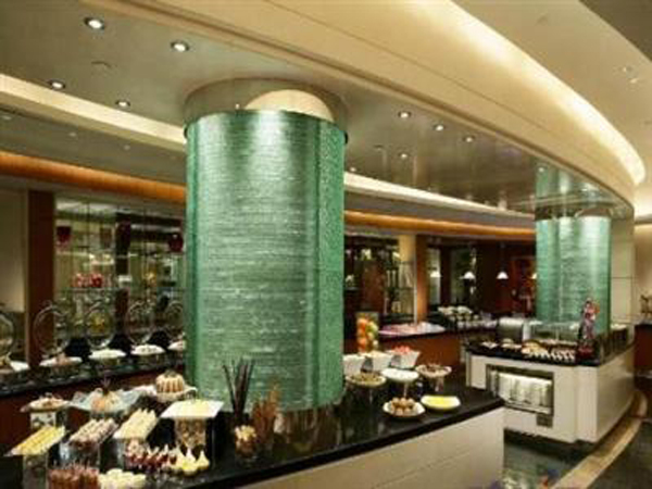 New World Shanghai Hotel